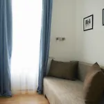 Louisa * Budapeşte